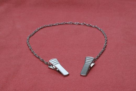 Pinzas sujeta baberos/servilletas able2. Metal