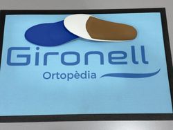 Plantillas de resina/fibra, personalizadas a su medida con estudio de la pisada y la marcha.