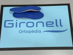 Plantillas de resina/fibra, personalizadas a su medida con estudio de la pisada y la marcha.