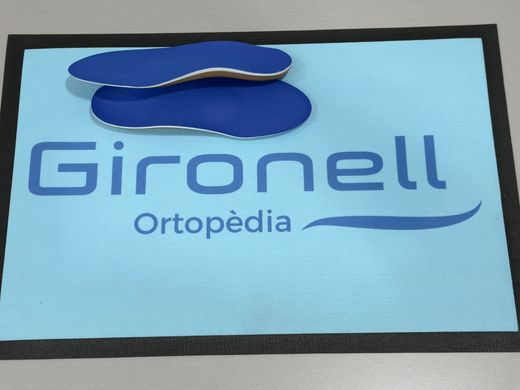 Plantillas de resina/fibra, personalizadas a su medida con estudio de la pisada y la marcha.