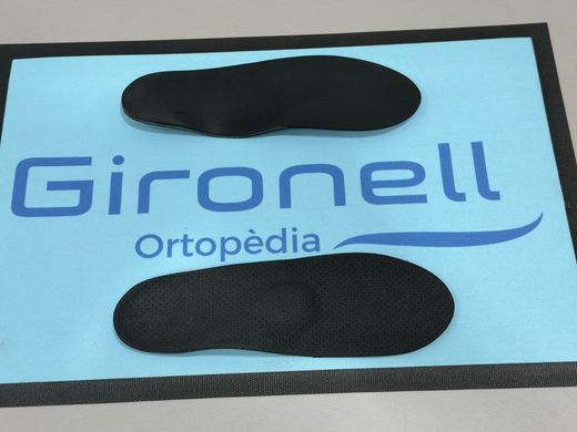 Plantillas de fibra de carbono, personalizadas a su medida con estudio de la pisada y la marcha.