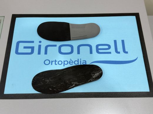 Plantillas Flex deportivas en 3D ,personalizadas a su medida con estudio de la pisada y la marcha.