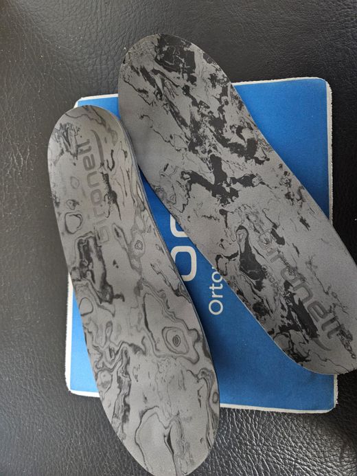 Plantillas Flex deportivas en 3D ,personalizadas a su medida con estudio de la pisada y la marcha.
