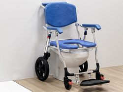 Silla de ducha y WC plegable ADAS
