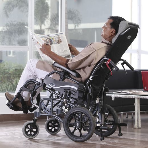 Silla de ruedas basculante de aluminio plegable vip ad819