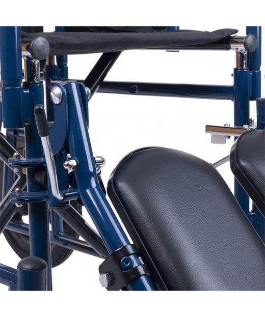 Silla de ruedas de acero plegable con respaldo reclinable PC 15/151