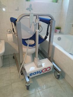 Silla- grúa especial para el traslado de pacientes easygo