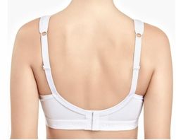 Sujetador Nuha, en algodón con cierre frontal y tirantes alcolchados.