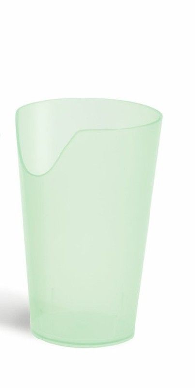 Vaso con área nasal recortada. Transparente