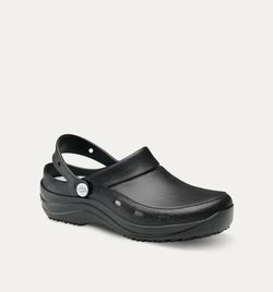 Zuecos  sanitarios de Eva Sirocos de Feliz Caminar