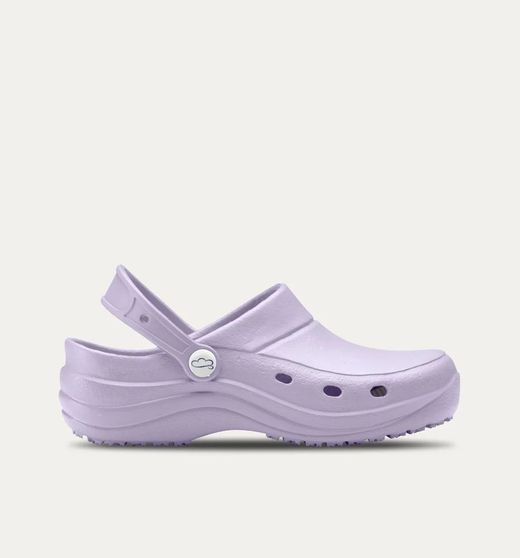 Zuecos  sanitarios de Eva Sirocos de Feliz Caminar