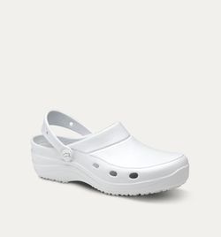 Zuecos  sanitarios de Eva Sirocos de Feliz Caminar